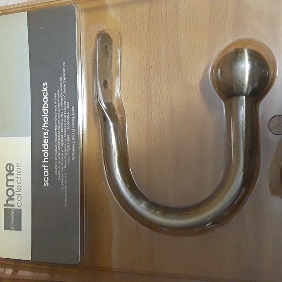 3 Sets JC Penny Home Collection  Antique Gold Scarf Holder/Curtain Holdb… - Picture 6 of 7